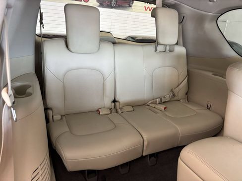 Used 2017 INFINITI QX80 2WD w/ Driver Assistance Package image 29