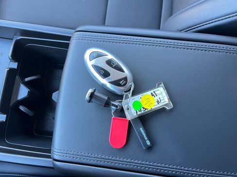 Used 2025 Hyundai Santa Fe SEL image 21