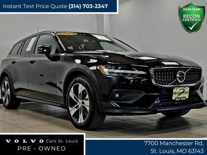 Used 2024 Volvo V60 B5 Cross Country Plus