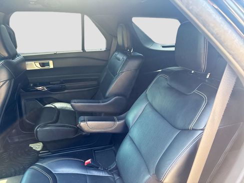 Used 2022 Ford Explorer ST w/ Equipment Group 401A AWD/4WD image 24