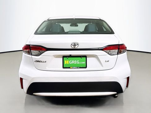 Used 2022 Toyota Corolla LE image 8