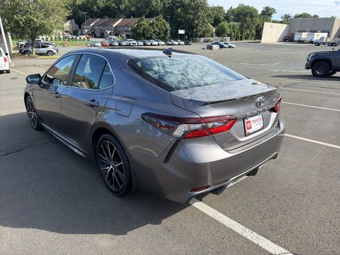 Used 2024 Toyota Camry SE w/ Cold Weather Package AWD/4WD image 5