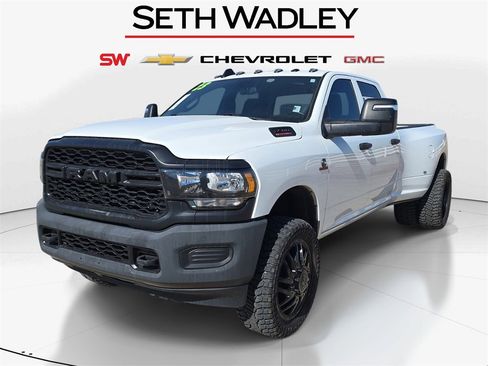 Used 2023 RAM 3500 Tradesman image 3