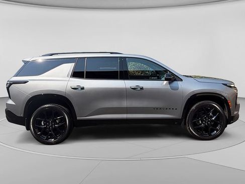 Used 2026 Chevrolet Traverse RS AWD/4WD image 6