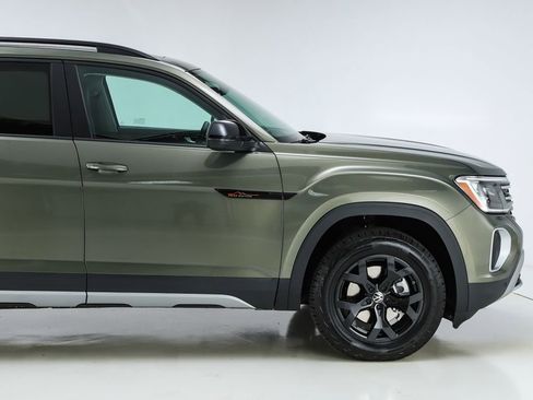 New 2026 Volkswagen Atlas Peak Edition image 12