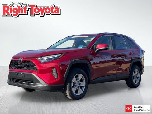 Certified 2025 Toyota RAV4 XLE FWD image 1