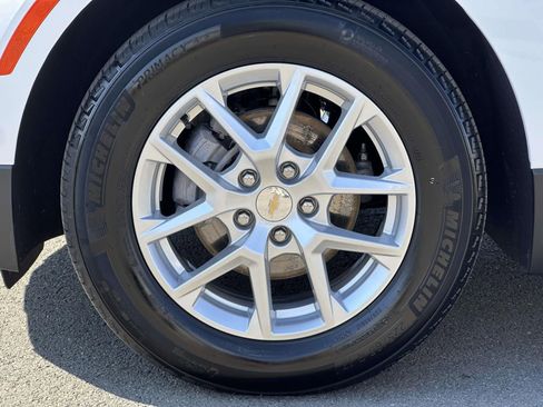 Certified 2024 Chevrolet Equinox LS w/ Driver Confidence II Package image 7