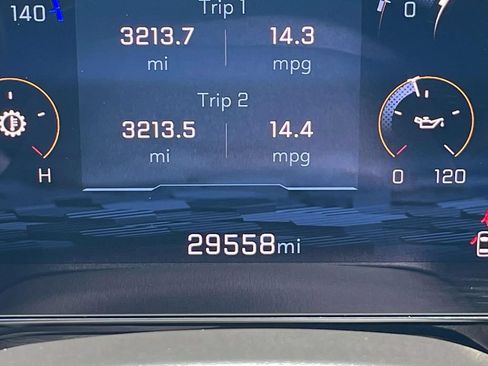 Used 2025 Chevrolet Suburban Z71 AWD/4WD image 48