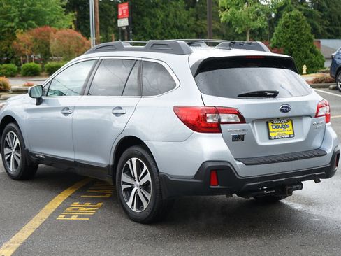Used 2019 Subaru Outback 3.6R Limited AWD/4WD image 7