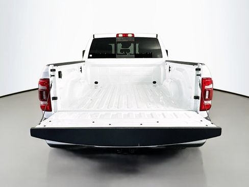 Used 2024 RAM 2500 Laramie w/ Safety Group AWD/4WD image 29