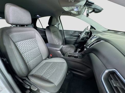 Used 2021 Chevrolet Equinox LT image 29