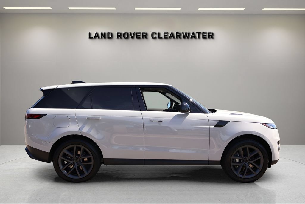 New 2026 Land Rover Range Rover Sport SE AWD/4WD image 6