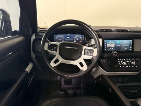Used 2020 Land Rover Defender 110 SE image 27