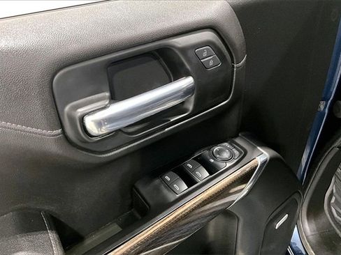 Used 2020 Chevrolet Silverado 1500 RST image 38