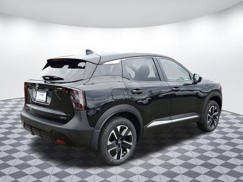 Used 2025 Nissan Kicks SV image 7