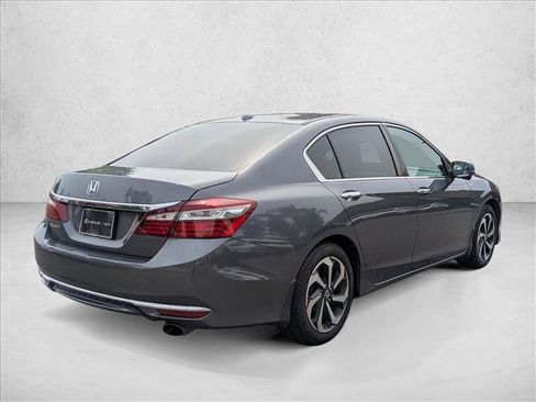 Used 2017 Honda Accord EX-L image 5