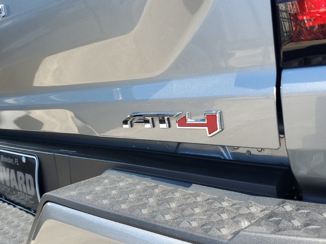 New 2026 GMC Canyon AT4 AWD/4WD image 8