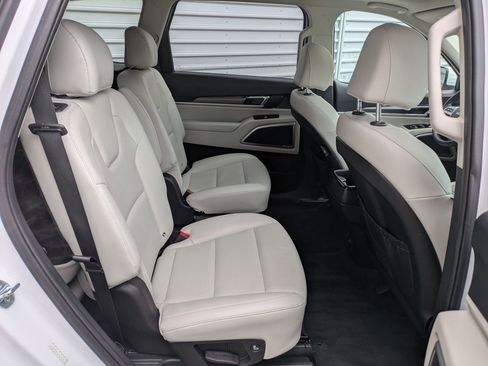 Used 2022 Kia Telluride S image 33