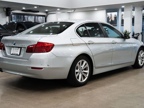 Used 2016 BMW 528i Sedan image 2