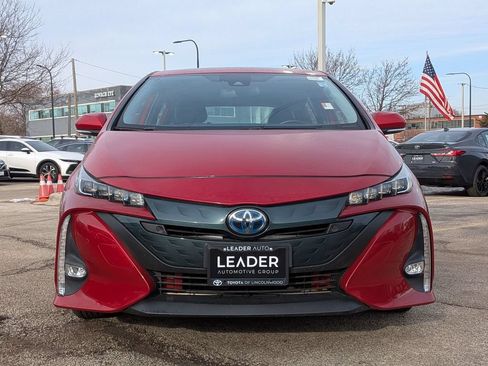 Used 2020 Toyota Prius Prime Limited FWD image 2