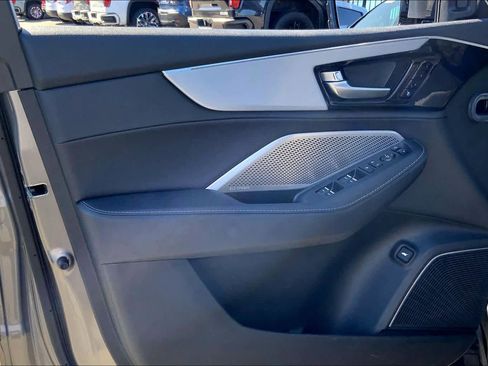 Used 2023 Acura MDX SH-AWD w/ Technology Package image 22