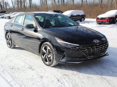 Used 2023 Hyundai Elantra Limited