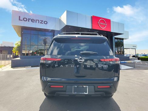 New 2026 Nissan Pathfinder SV image 5