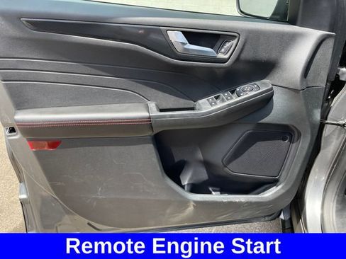 Used 2023 Ford Escape ST-Line w/ Tech Pack #1 AWD/4WD image 10
