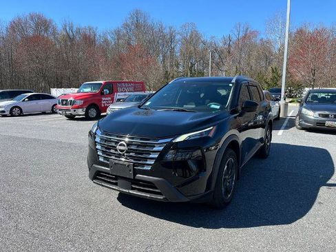 Certified 2024 Nissan Rogue SV w/ SV Premium Package image 1