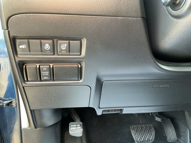 Used 2024 Nissan Armada Platinum AWD/4WD image 26