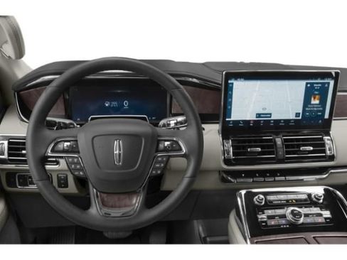 Used 2023 Lincoln Navigator L Reserve AWD/4WD image 8