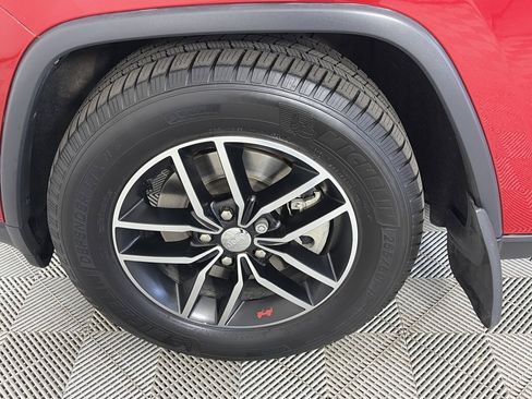 Used 2017 Jeep Grand Cherokee Trailhawk w/ Trailhawk Luxury Group image 8