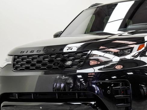 Used 2022 Land Rover Discovery HSE R-Dynamic AWD/4WD image 2
