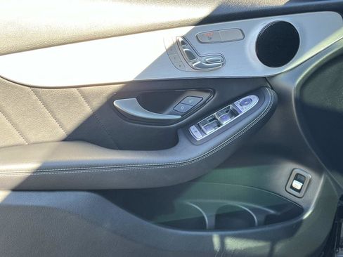 Certified 2022 Mercedes-Benz GLC 300 4MATIC image 17