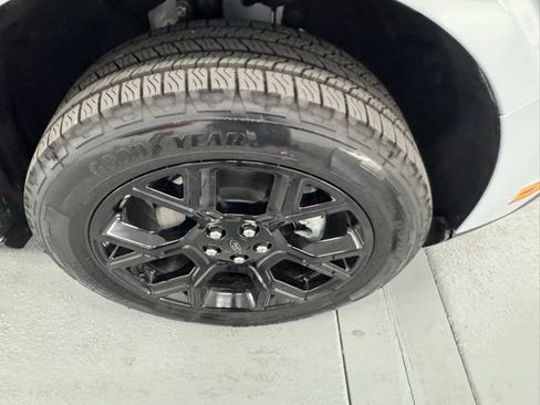 New 2026 Ford Maverick XLT w/ XLT Luxury Package image 5