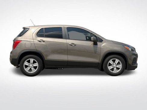 Used 2021 Chevrolet Trax LS FWD image 6