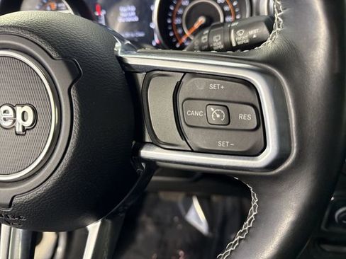 Used 2021 Jeep Wrangler Unlimited Sahara AWD/4WD image 14