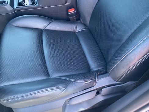 Used 2025 Toyota Tacoma SR image 11