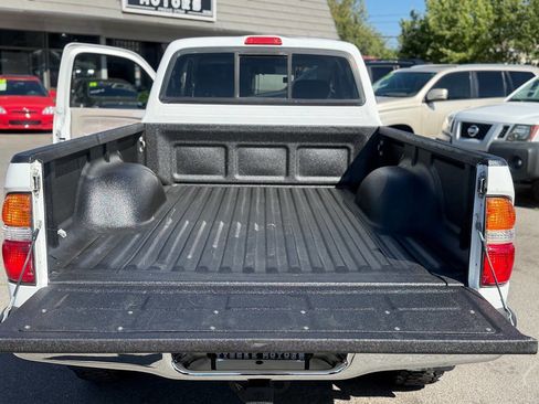 Used 2003 Toyota Tacoma 4x4 Xtracab V6 image 80
