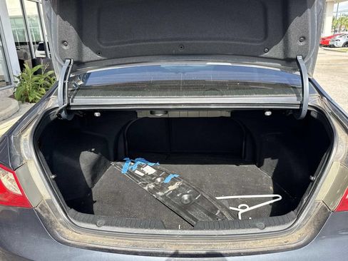 Used 2011 Hyundai Sonata Limited w/ Navigation Pkg 5 FWD image 9