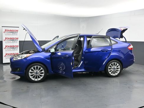 Used 2014 Ford Fiesta SE w/ Equipment Group 201A FWD image 43