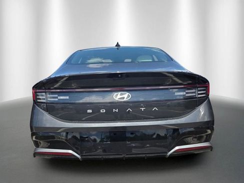 Used 2025 Hyundai Sonata SEL FWD image 3