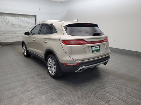 Used 2017 Lincoln MKC Select w/ Select Plus Package FWD image 5