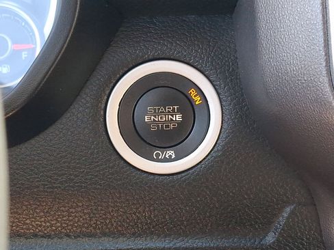 Used 2019 RAM 1500 Big Horn AWD/4WD image 22