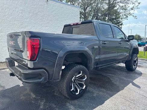 Used 2023 GMC Sierra 1500 AT4 w/ AT4 Premium Package AWD/4WD image 5