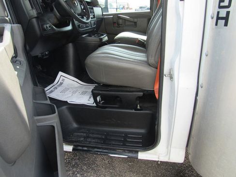 Used 2024 Chevrolet Express 3500 w/ Power Convenience Package RWD image 23