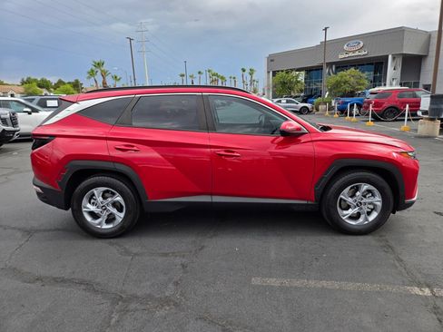 Used 2023 Hyundai Tucson SEL FWD image 7