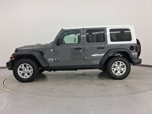 Used 2021 Jeep Wrangler Unlimited Islander image 2