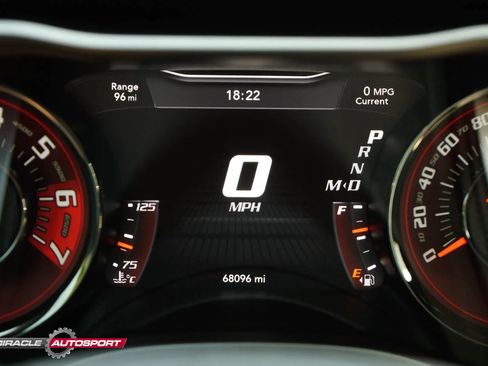 Used 2015 Dodge Challenger SRT Hellcat image 38