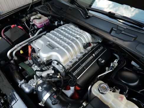 Used 2015 Dodge Challenger SRT Hellcat image 56